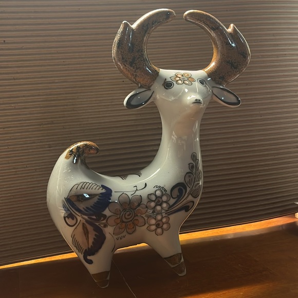 Ken Edward’s Collectible Ceramic Deer/Goat Hand Painted - Picture 4 of 9